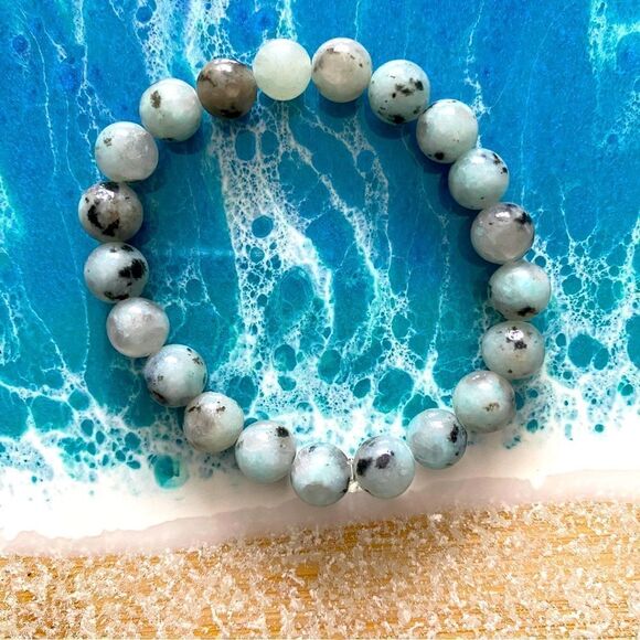 Handmade crystal bracelet // kiwi Jasper // 6” small wrist - Picture 2 of 2